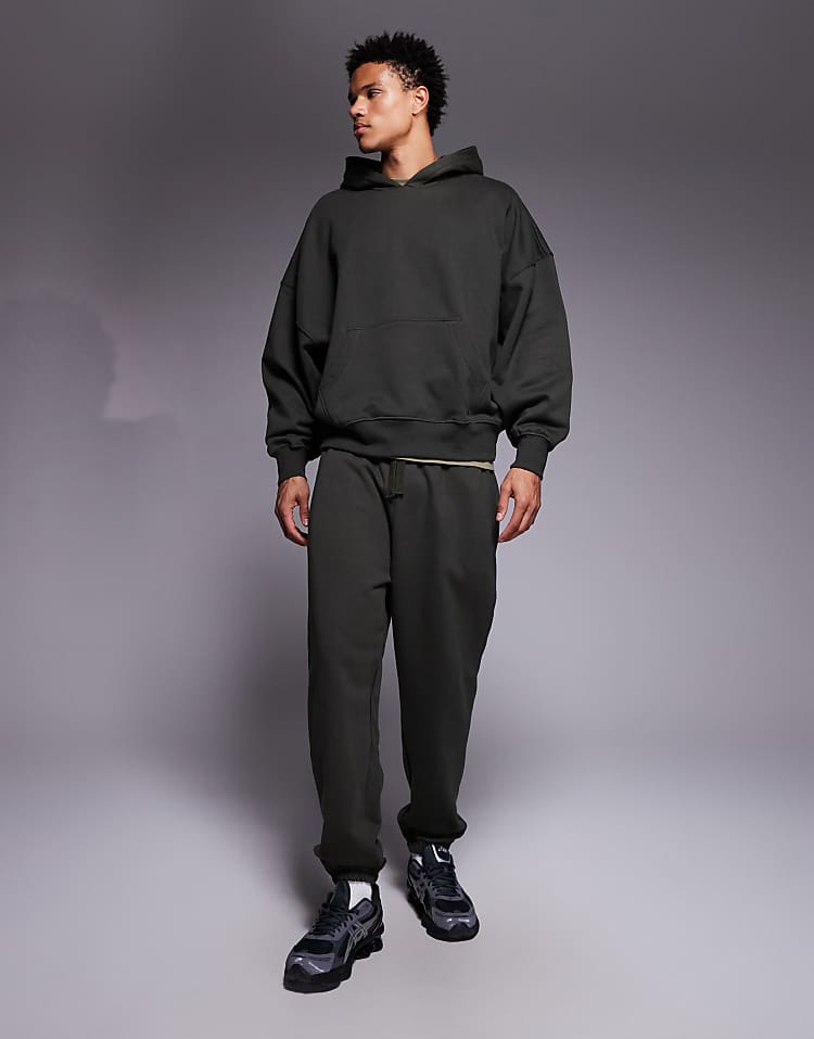 https://images.asos-media.com/products/asos-design-premium-heavyweight-oversized-hoodie-in-400gsm-in-dark-green/209473377-2?$n_750w$&wid=750&fit=constrain