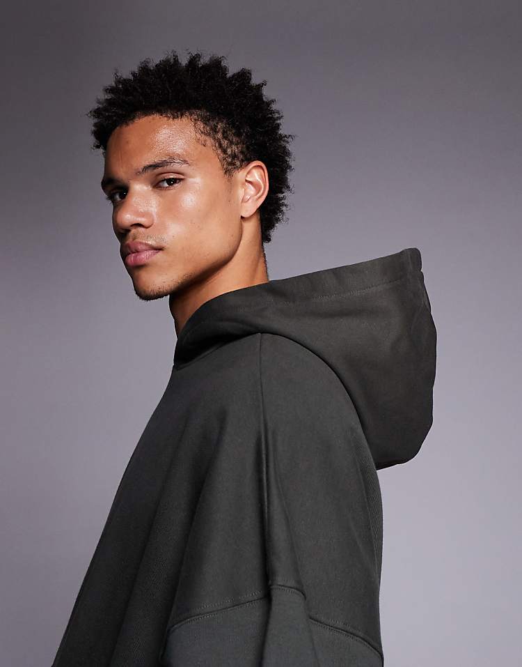 https://images.asos-media.com/products/asos-design-premium-heavyweight-oversized-hoodie-in-400gsm-in-dark-green/209473377-4?$n_750w$&wid=750&fit=constrain