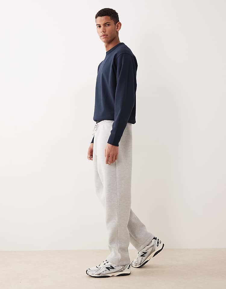 https://images.asos-media.com/products/asos-design-heavyweight-straight-leg-jogger-in-scuba-style-fabric-in-grey-marl/209523709-2?$n_750w$&wid=750&fit=constrain