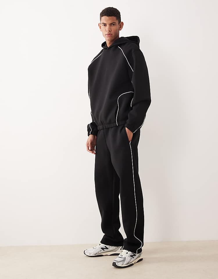 https://images.asos-media.com/products/asos-design-heavyweight-straight-leg-jogger-with-side-piping-in-scuba-style-fabric-in-black/209524669-1-black?$n_750w$&wid=750&fit=constrain