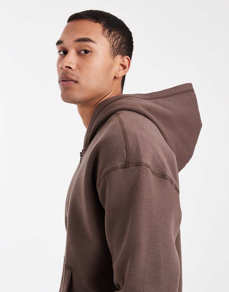 https://images.asos-media.com/products/hollister-boxy-lined-zip-through-hoodie-in-brown/209607619-4?$n_750w$&wid=750&fit=constrain
