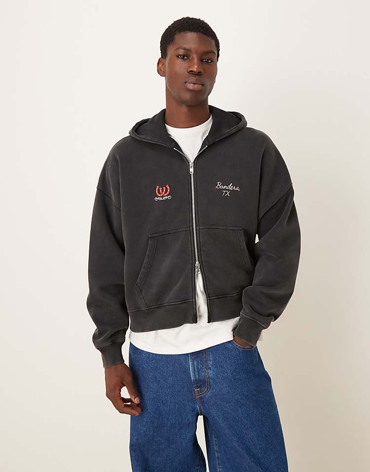 https://images.asos-media.com/products/abercrombie-fitch-western-graphic-zip-hoodie-in-navy/209607773-1-navy?$n_750w$&wid=750&fit=constrain