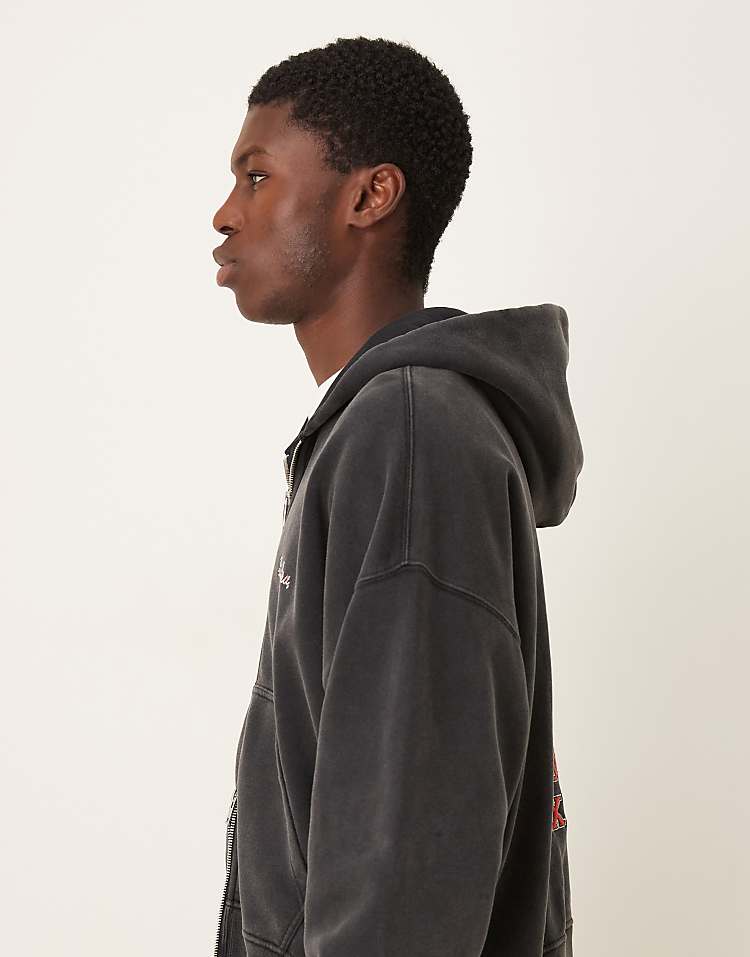 https://images.asos-media.com/products/abercrombie-fitch-western-graphic-zip-hoodie-in-navy/209607773-4?$n_750w$&wid=750&fit=constrain