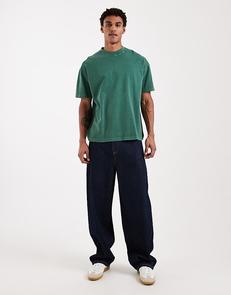 https://images.asos-media.com/products/brave-soul-oversized-240gsm-acid-wash-t-shirt-in-dark-green/209641289-2?$n_750w$&wid=750&fit=constrain
