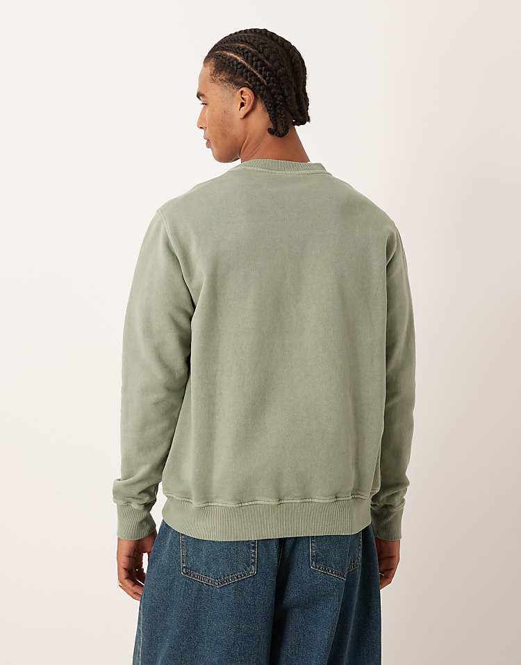 https://images.asos-media.com/products/pompeii-emilio-cotton-sweatshirt-in-sage-green/209641538-3?$n_750w$&wid=750&fit=constrain
