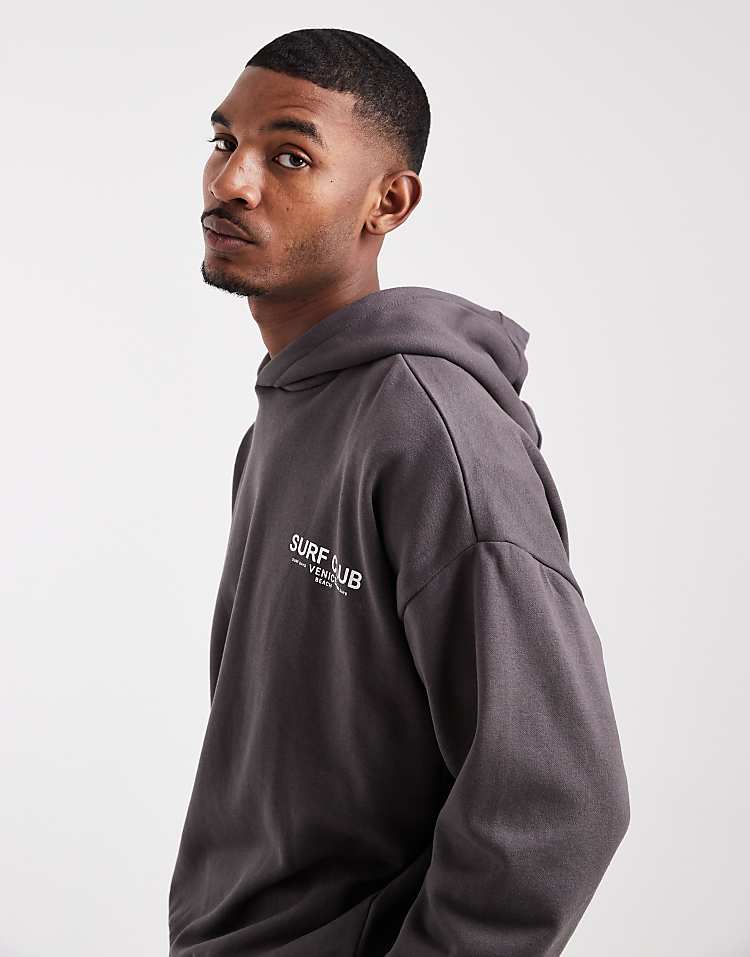 https://images.asos-media.com/products/threadbare-relaxed-fit-hoodie-with-graphic-print-in-slate-grey/209764969-4?$n_750w$&wid=750&fit=constrain