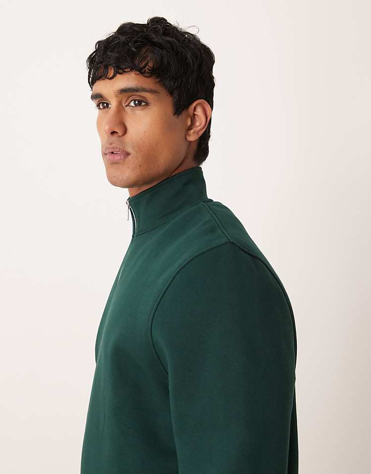 https://images.asos-media.com/products/asos-design-essentials-quarter-zip-sweatshirt-in-green/209803439-4?$n_750w$&wid=750&fit=constrain