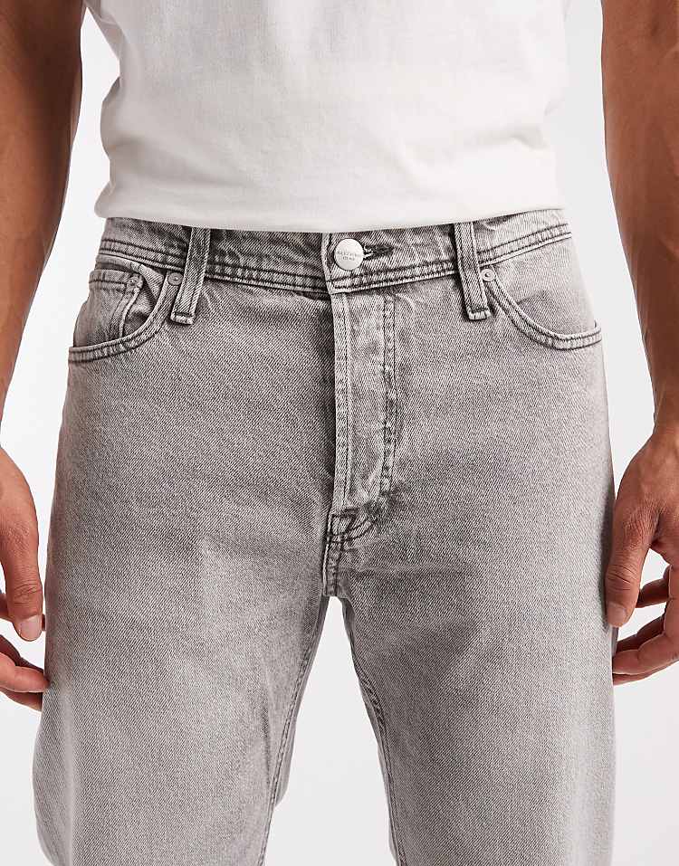 https://images.asos-media.com/products/jack-jones-chris-straight-jeans-in-light-grey/209899372-4?$n_750w$&wid=750&fit=constrain
