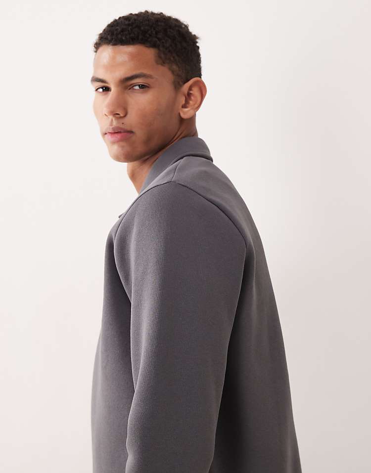 https://images.asos-media.com/products/asos-design-quarter-zip-sweatshirt-with-collar-in-charcoal/209949827-4?$n_750w$&wid=750&fit=constrain