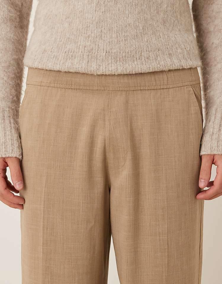 https://images.asos-media.com/products/abercrombie-fitch-pull-on-baggy-trousers-in-brown/210036037-4?$n_750w$&wid=750&fit=constrain