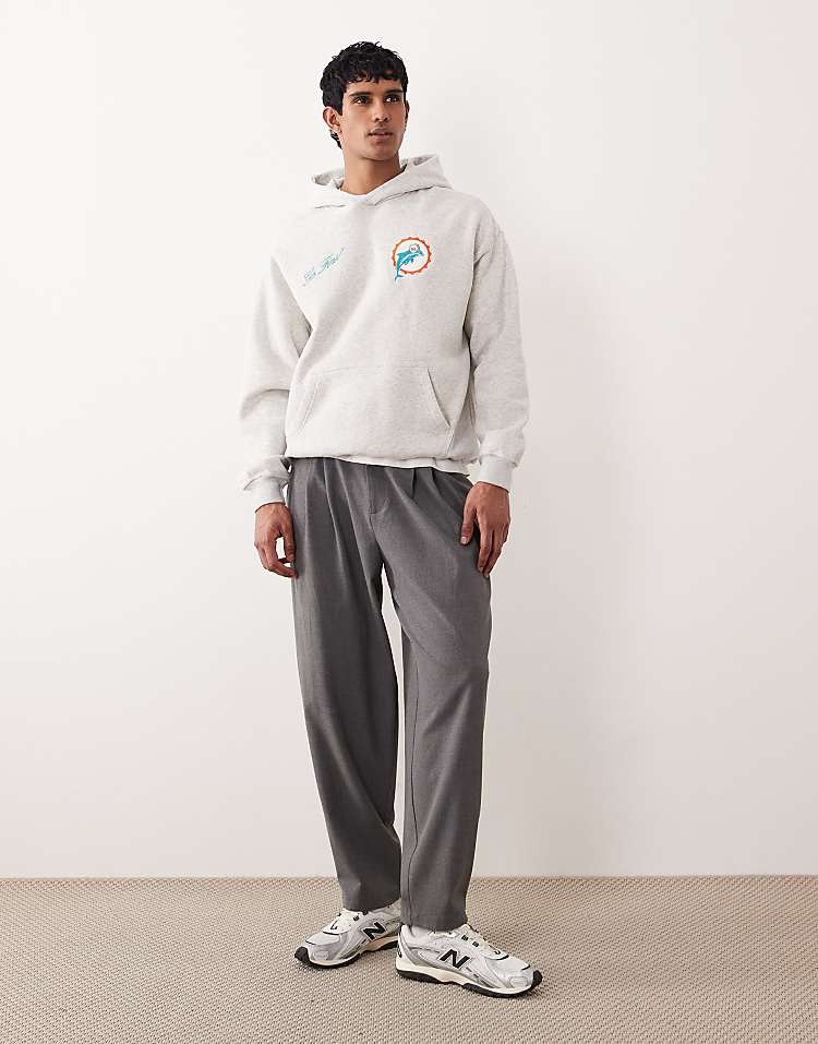 https://images.asos-media.com/products/abercrombie-fitch-nfl-dolphins-back-graphic-hoodie-in-light-grey/210036223-2?$n_750w$&wid=750&fit=constrain