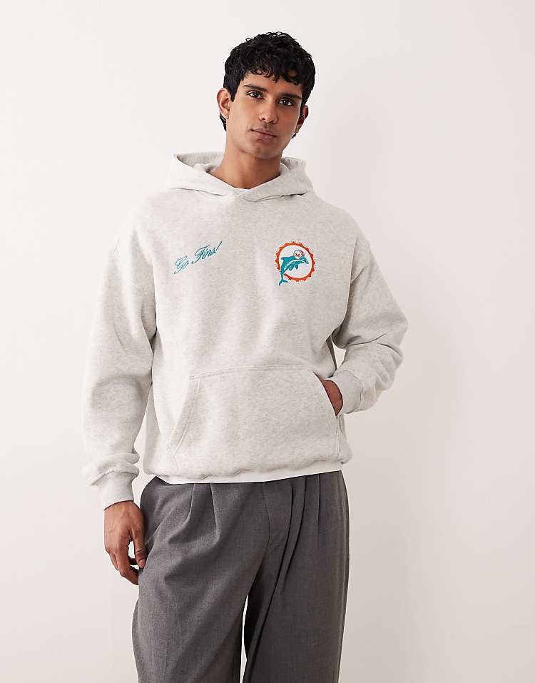 https://images.asos-media.com/products/abercrombie-fitch-nfl-dolphins-back-graphic-hoodie-in-light-grey/210036223-3?$n_750w$&wid=750&fit=constrain