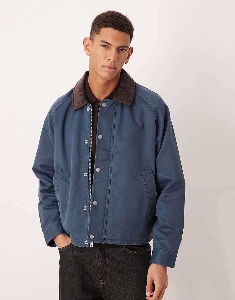 https://images.asos-media.com/products/abercrombie-fitch-cropped-waxed-barn-jacket-in-navy/210090638-1-navy?$n_750w$&wid=750&fit=constrain