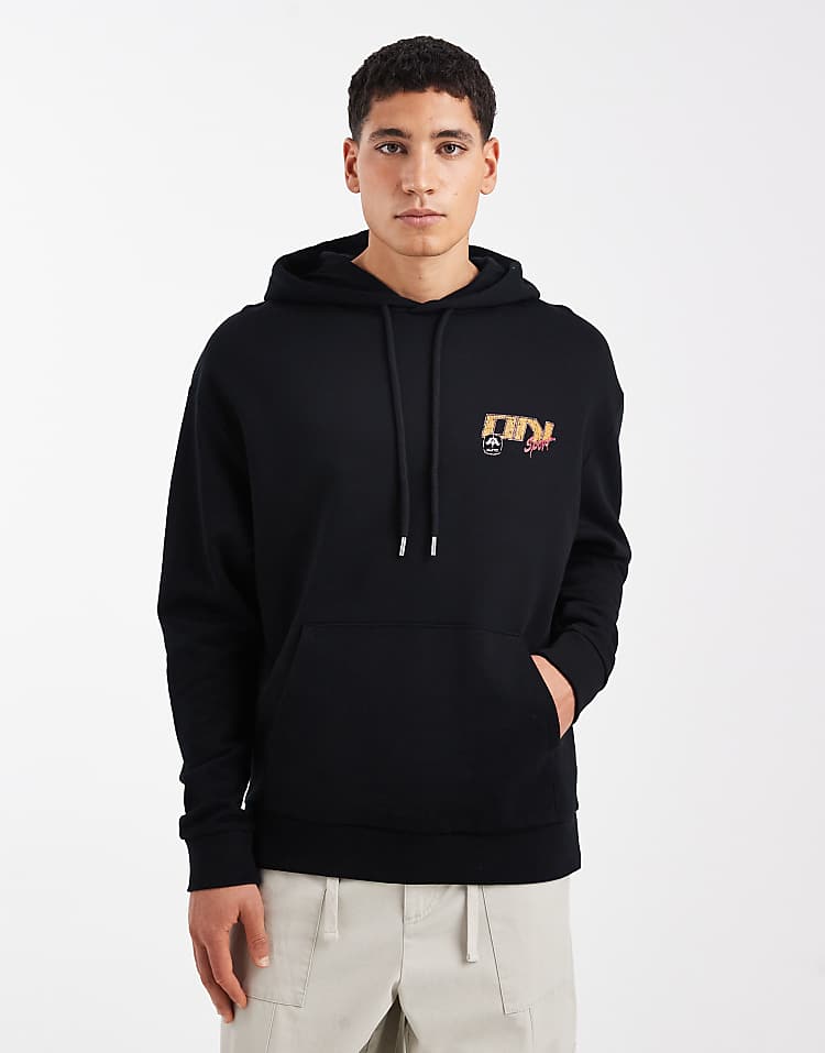 https://images.asos-media.com/products/asos-design-relaxed-hoodie-with-car-print-in-black/210134167-3?$n_750w$&wid=750&fit=constrain