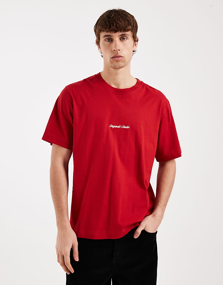 https://images.asos-media.com/products/jack-jones-orginals-front-logo-t-shirt-in-red/210230785-1-samba?$n_750w$&wid=750&fit=constrain