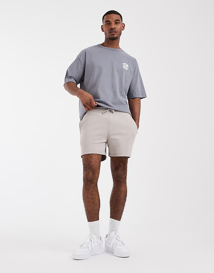 https://images.asos-media.com/products/asos-design-essentials-slim-fit-jersey-shorts-in-grey/210275492-1-sweatshirtgrey?$n_750w$&wid=750&fit=constrain