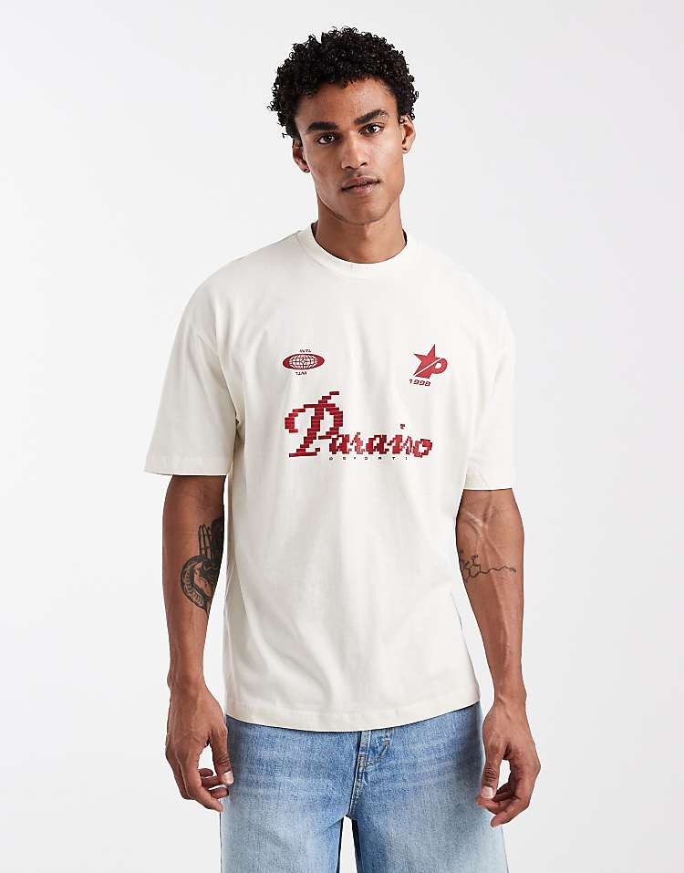 https://images.asos-media.com/products/asos-design-oversized-t-shirt-with-football-placement-in-off-white/210521602-1-tofu?$n_750w$&wid=750&fit=constrain