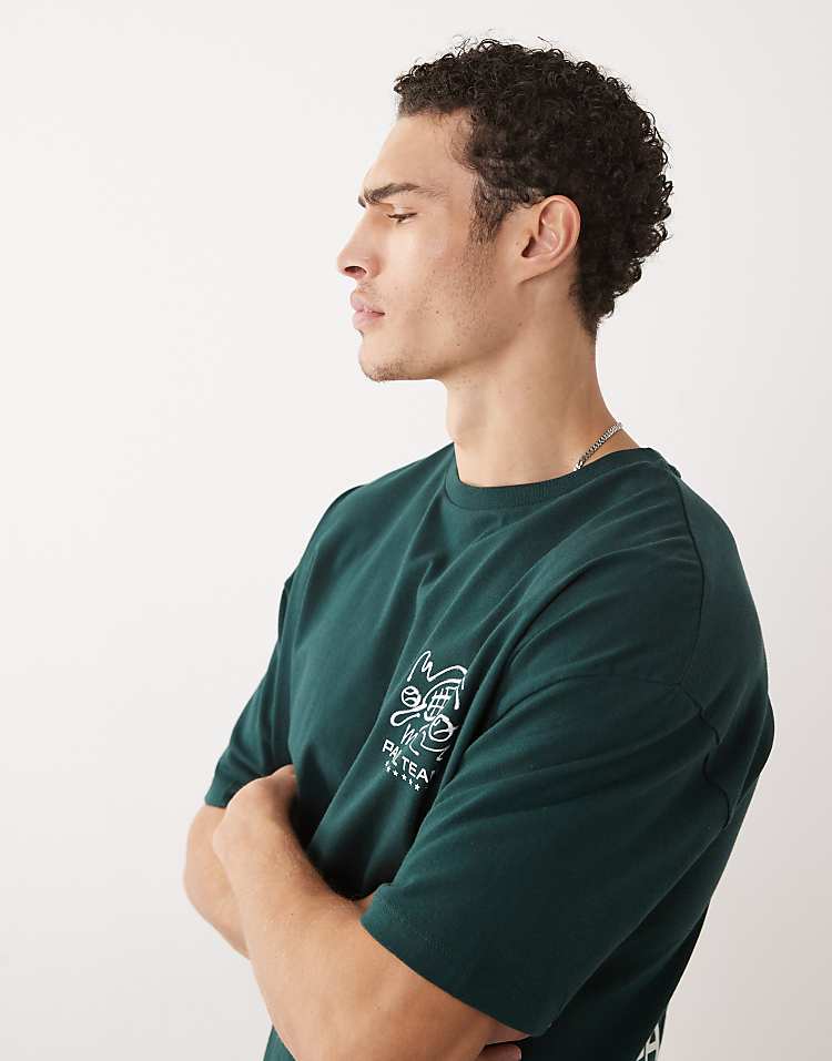 https://images.asos-media.com/products/asos-design-boxy-oversized-t-shirt-with-padel-graphic-in-dark-green/210562388-5?$n_750w$&wid=750&fit=constrain